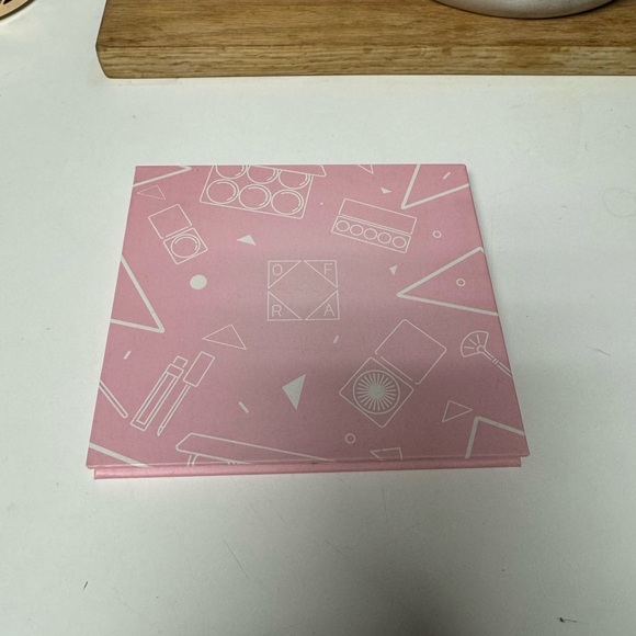 OFRA Other - OFRA Charm Your Cheeks Palette